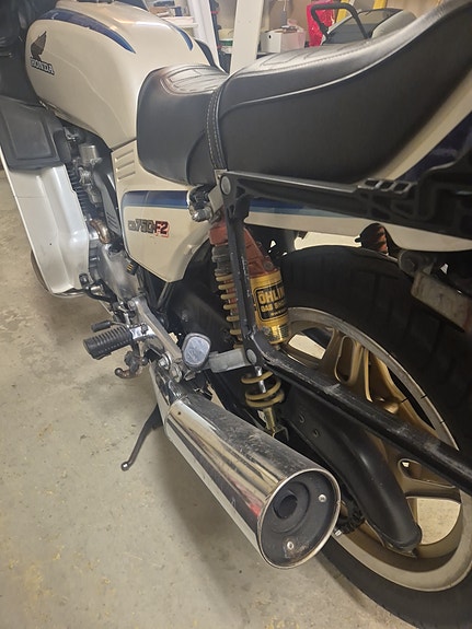 Honda CB750F2 4 of 8