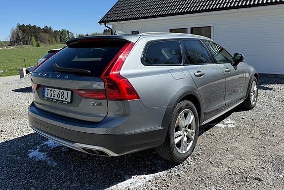 Volvo V90 Cross Country 5 of 5