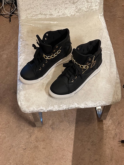 Product image 18 of 18