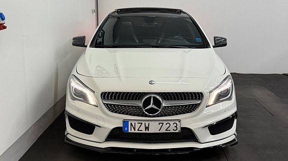 Mercedes-Benz CLA200 3 of 5