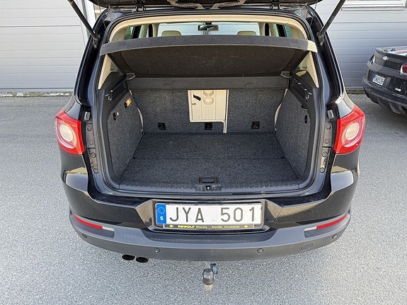 Volkswagen Tiguan 9 of 17