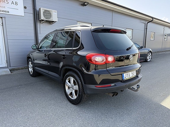 Volkswagen Tiguan 6 of 17