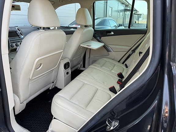 Volkswagen Tiguan 16 of 17