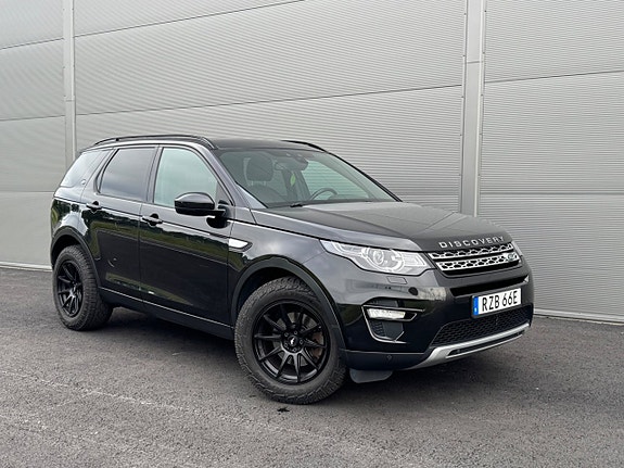 Land Rover Discovery Sport 2 of 5