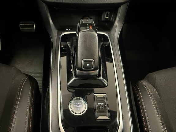 Peugeot 308 SW 21 of 24