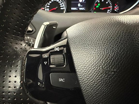 Peugeot 308 SW 23 of 24