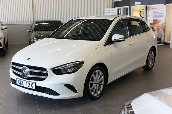Mercedes-Benz B180