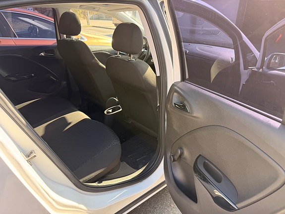 Opel Corsa 15 of 17
