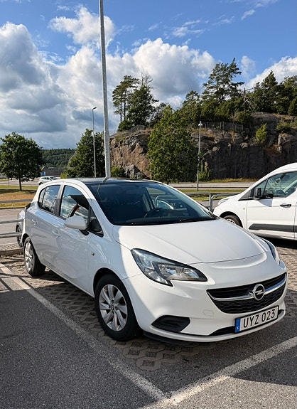 Opel Corsa 2 of 17