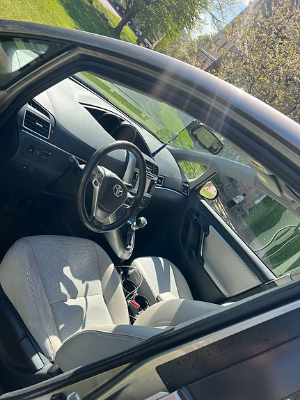 Toyota Verso 4 of 5