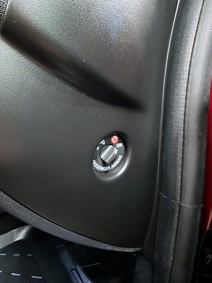 Renault Clio 10 of 15