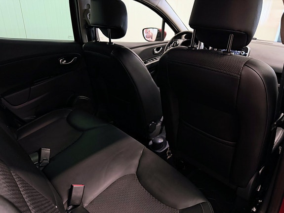 Renault Clio 9 of 15