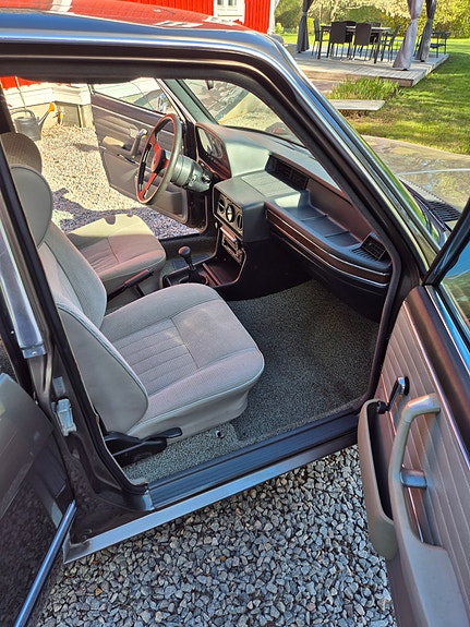 BMW 518 8 of 11