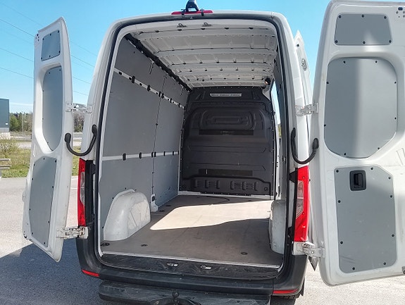Mercedes-Benz Sprinter 314 11 of 18