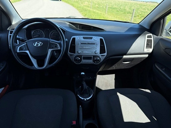 Hyundai i20 4 of 5