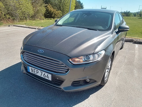 Ford Mondeo 2 of 5