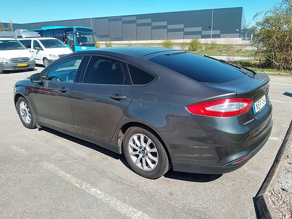 Ford Mondeo 4 of 5