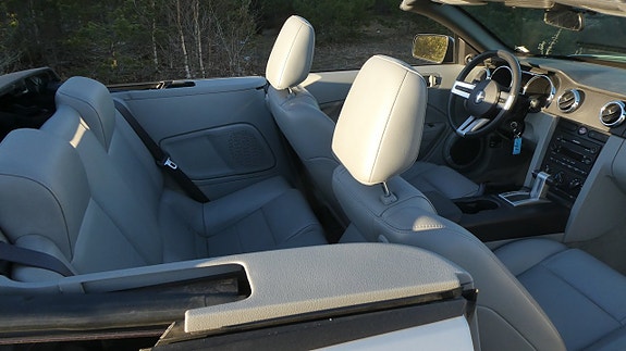 Ford Mustang 15 of 20
