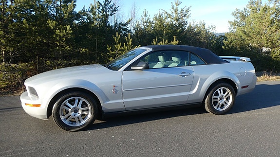 Ford Mustang 17 of 20