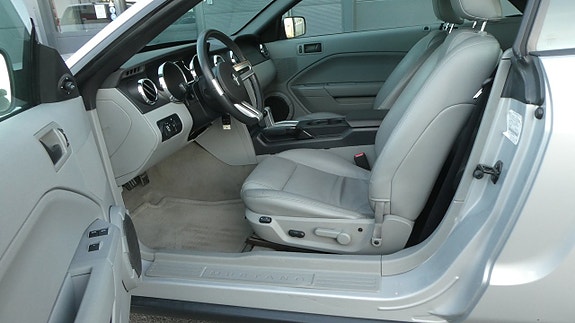 Ford Mustang 14 of 20