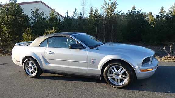 Ford Mustang 18 of 20