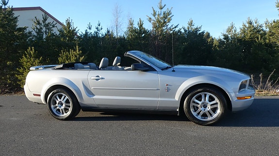 Ford Mustang 12 of 20