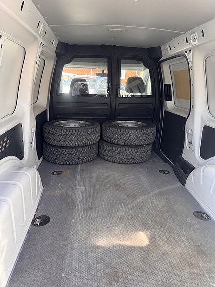 Volkswagen Caddy Maxi 8 of 14