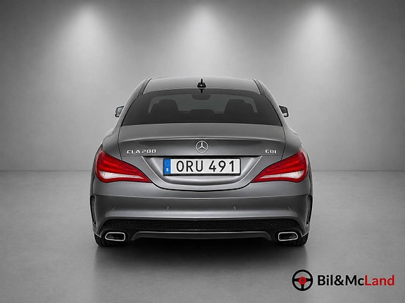 Mercedes-Benz CLA200 4 of 5