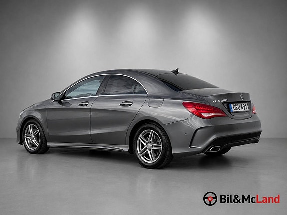 Mercedes-Benz CLA200 3 of 5