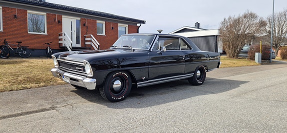 Chevrolet Nova 2 of 5