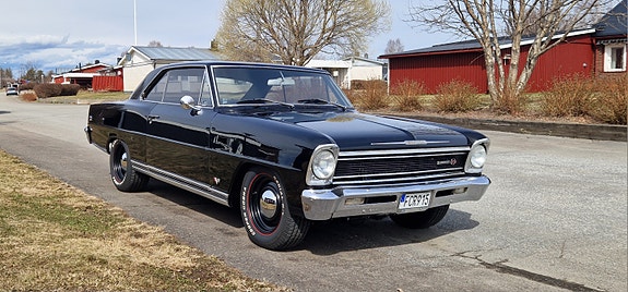 Chevrolet Nova 5 of 5