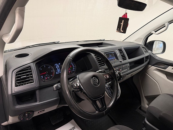 Volkswagen Transporter 4 of 9