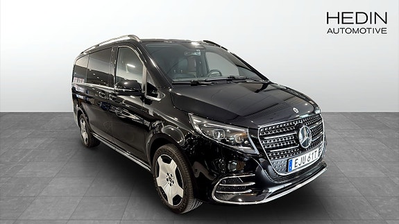 Mercedes-Benz V300 d 2 of 5