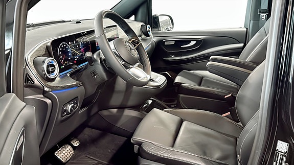 Mercedes-Benz V300 d 8 of 9