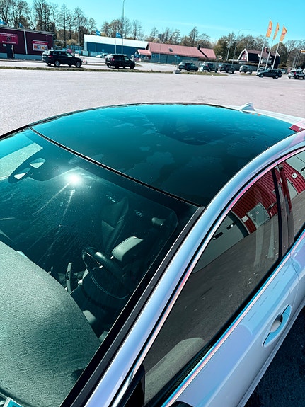 Volvo V40 13 of 20