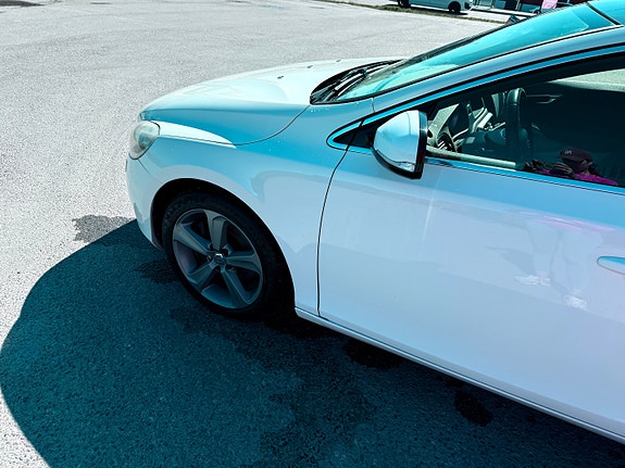 Volvo V40 11 of 20