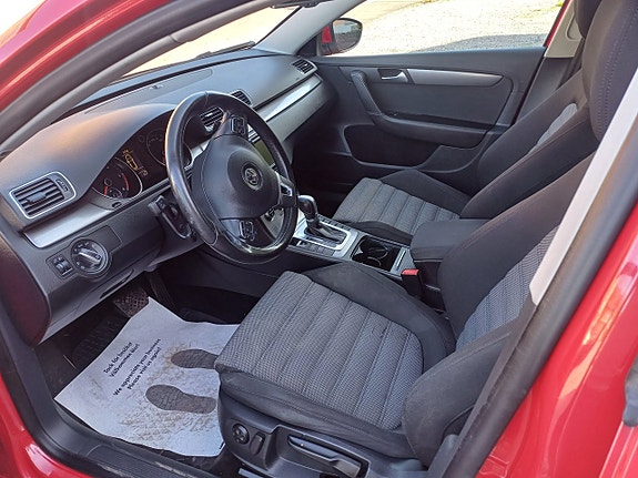 Volkswagen Passat 26 of 27
