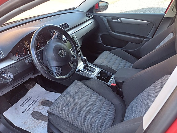 Volkswagen Passat 15 of 27