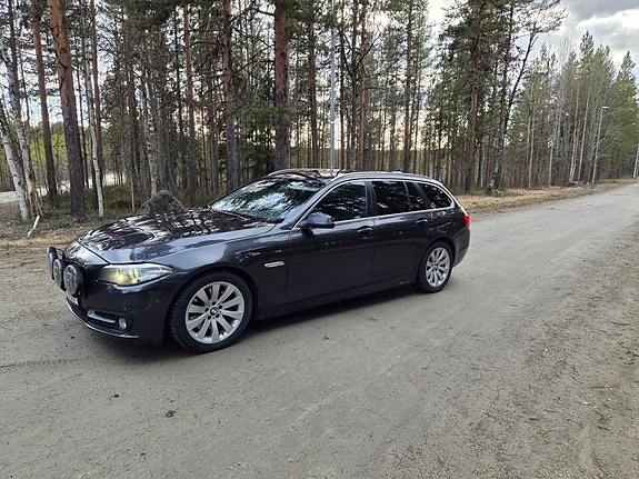 BMW 520d 3 of 5