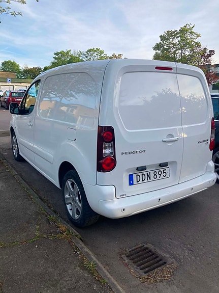 Peugeot Partner 3 of 4
