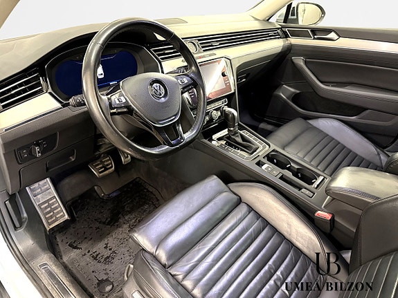 Volkswagen Passat Alltrack 4 of 5