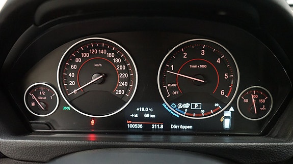 BMW 320d 20 of 23