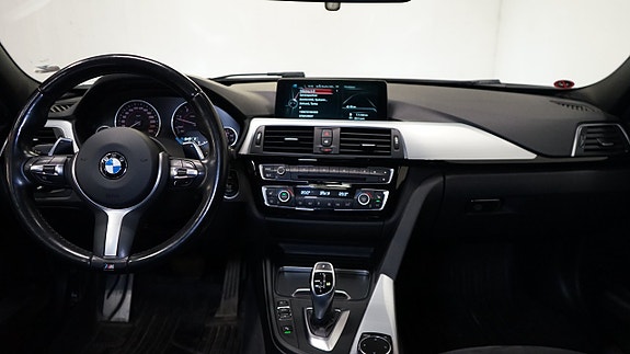 BMW 320d 16 of 23