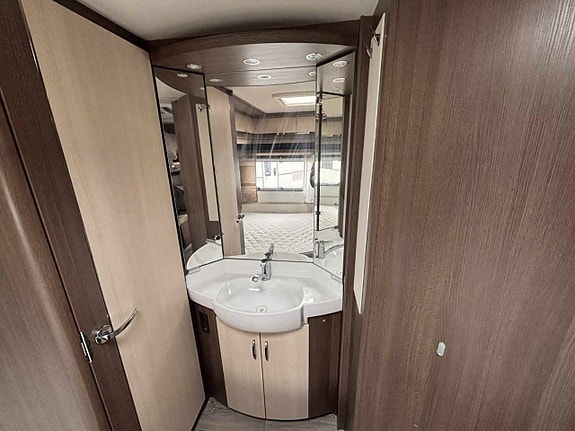 Hobby 720 Ukfe Prestige, AC, Lufttält 7 of 11