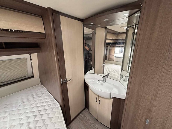 Hobby 720 Ukfe Prestige, AC, Lufttält 8 of 11