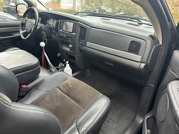 Dodge RAM SRT-10 3 of 6