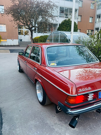 Mercedes-Benz 300 D 10 of 16
