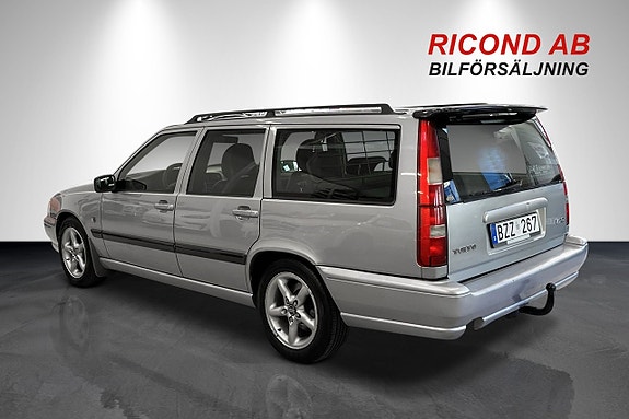 Volvo V70 4 of 13