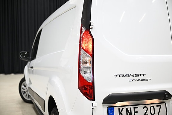 Ford Transit Connect 9 of 25