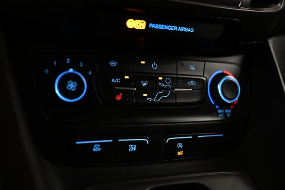 Ford Transit Connect 18 of 25